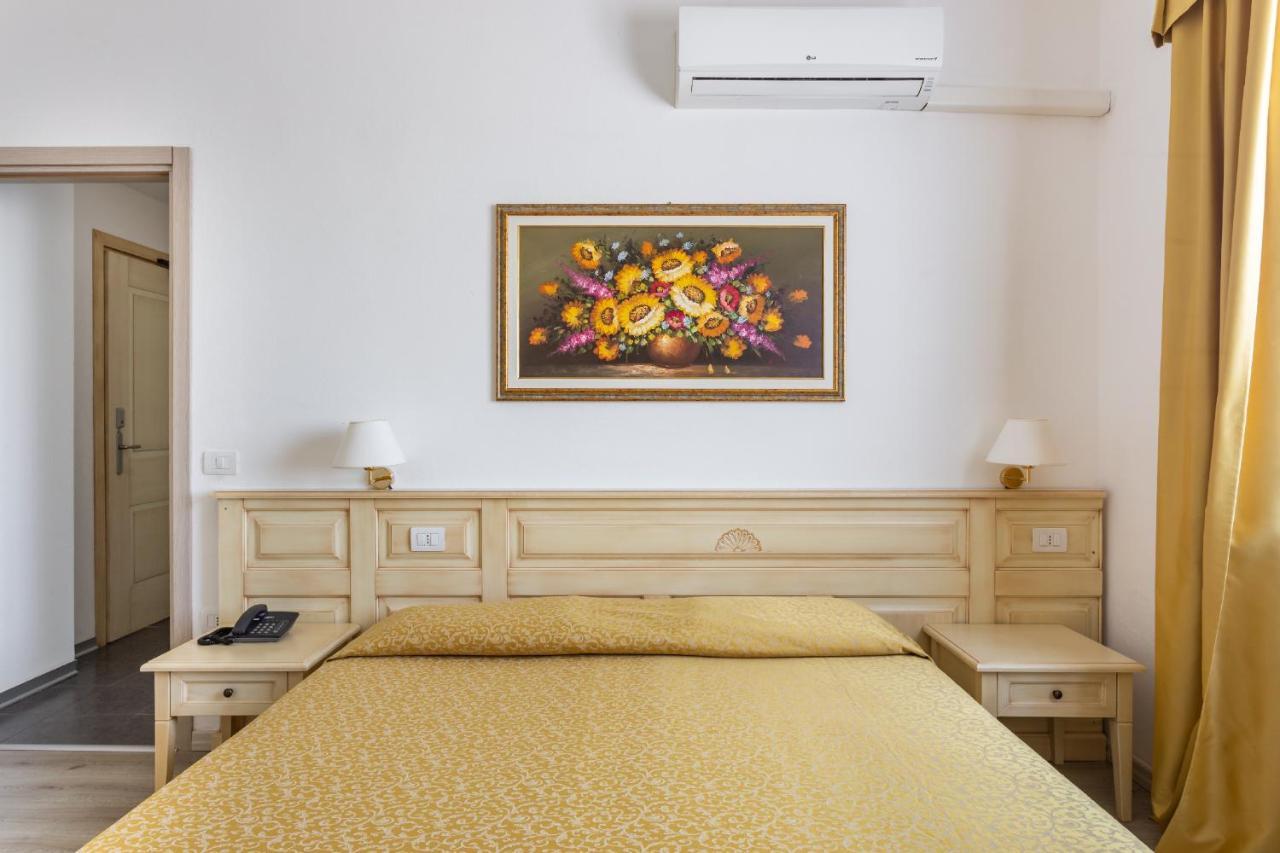 Rodia Inn โอริสตาโน ภายนอก รูปภาพ
