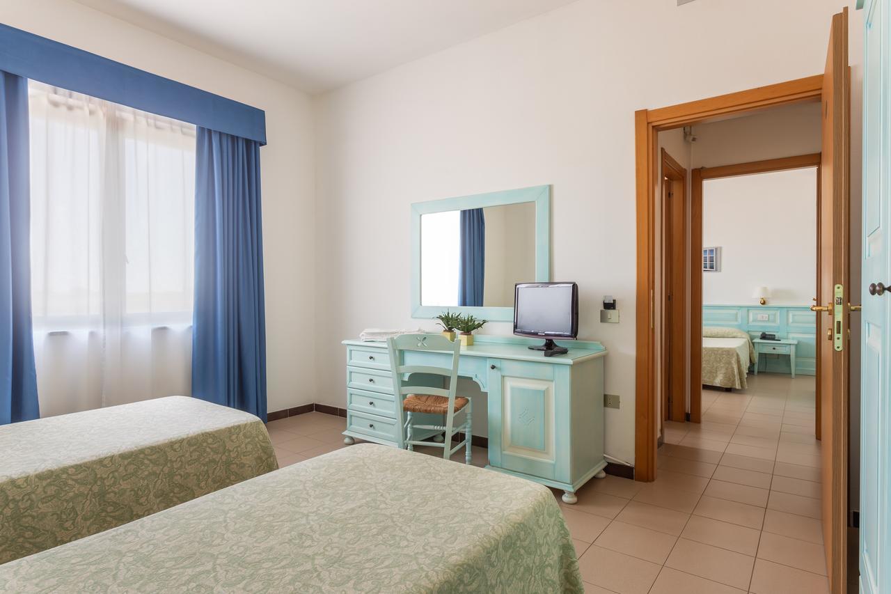 Rodia Inn โอริสตาโน ภายนอก รูปภาพ